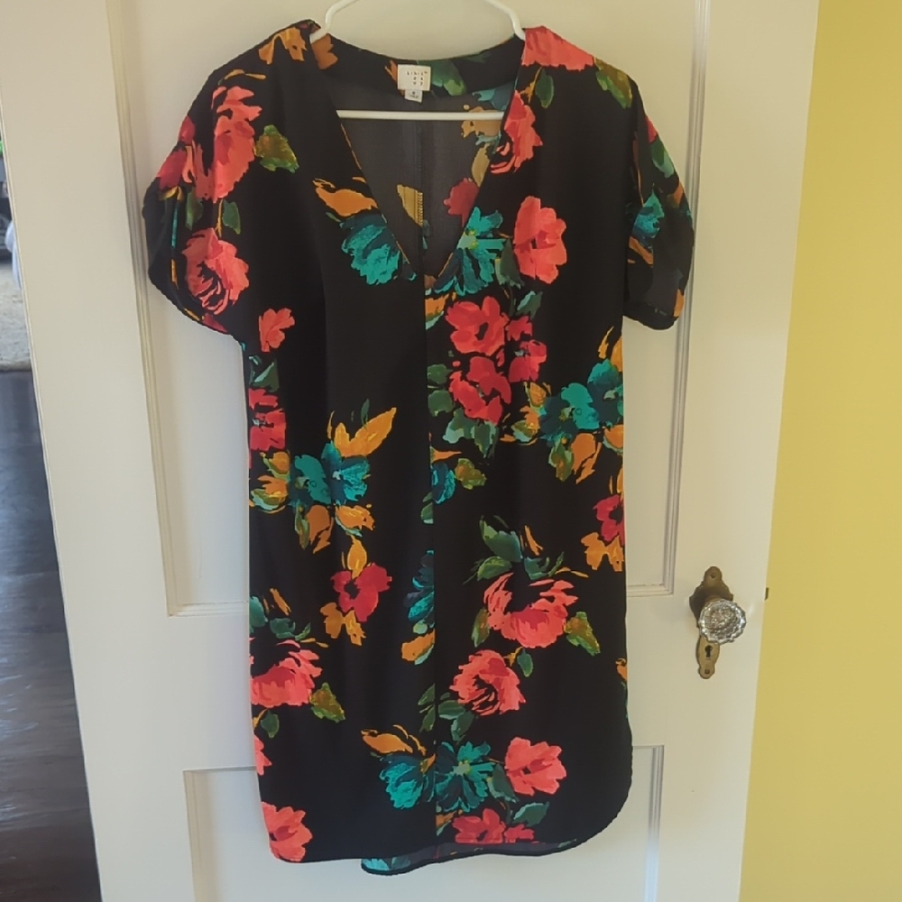 Floral V-Neck Women's Sheath Dress